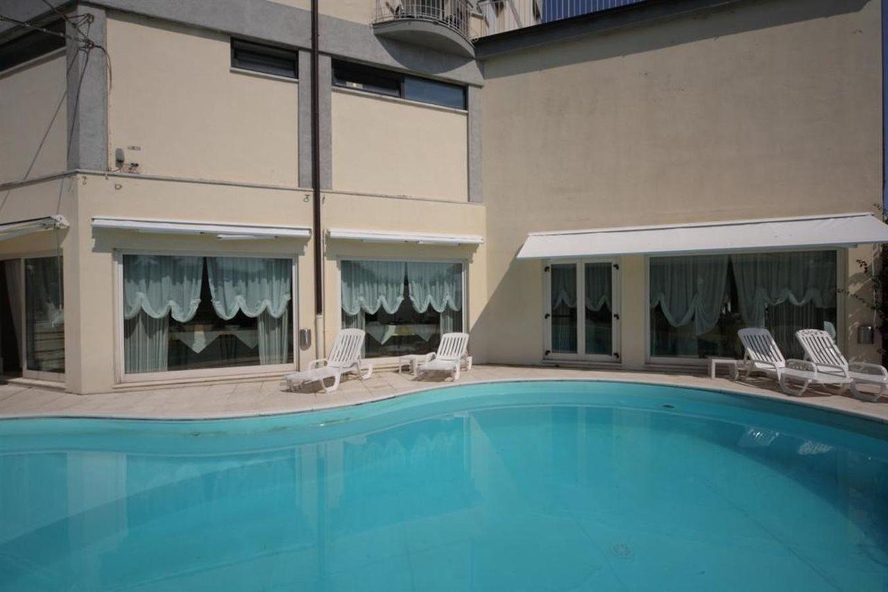 Hotel Sirolo Esterno foto