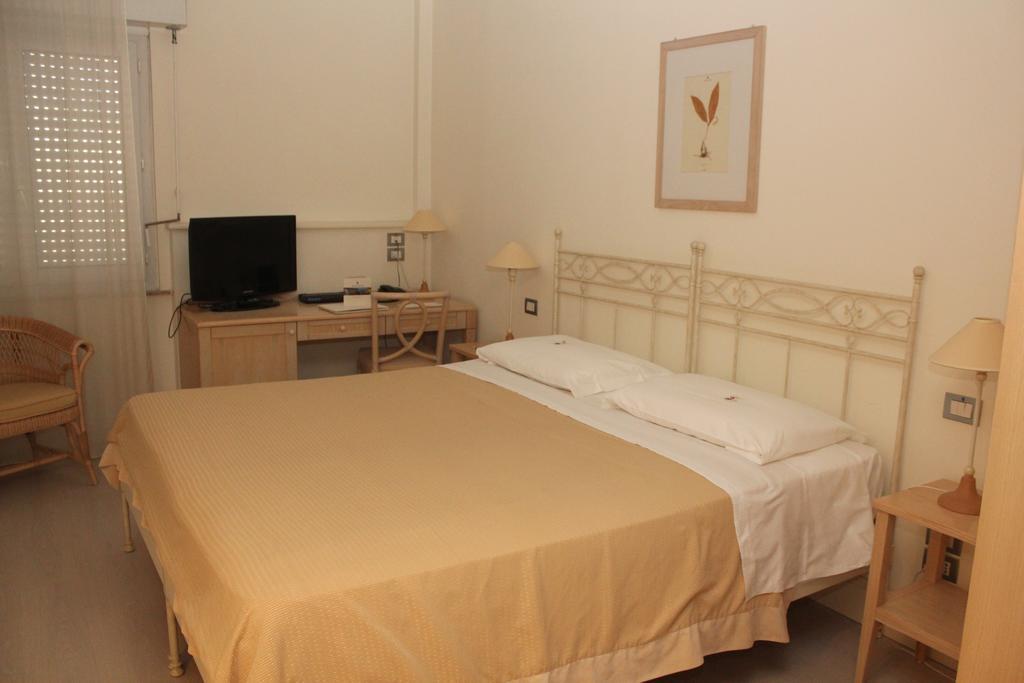 Hotel Sirolo Esterno foto
