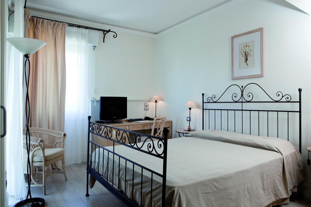 Hotel Sirolo Esterno foto